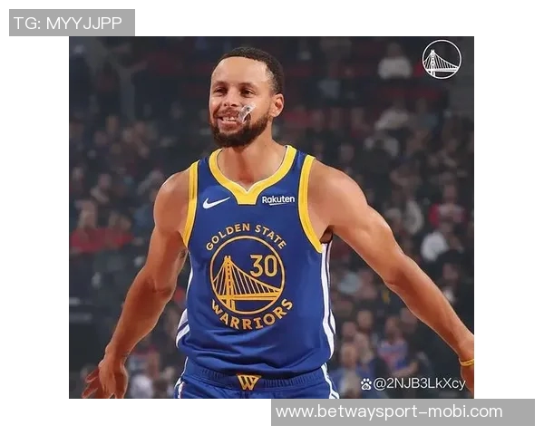 库里状态火热过去8场均砍31分5篮板5助攻三项命中率超高