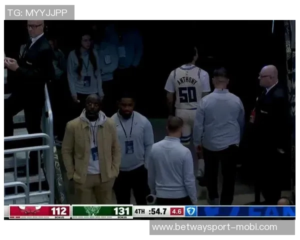 科尔安东尼盛赞字母特纳为顶尖前场球员掩护体验如同神仙般完美 科尔安东尼盛赞字母特纳为顶尖前场球员掩护体验如同神仙般完美