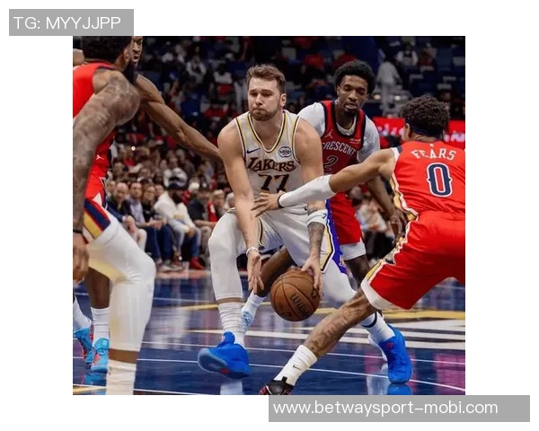 东契奇与里夫斯同场助湖人赢球保障战绩15胜5负反之仅19胜16负